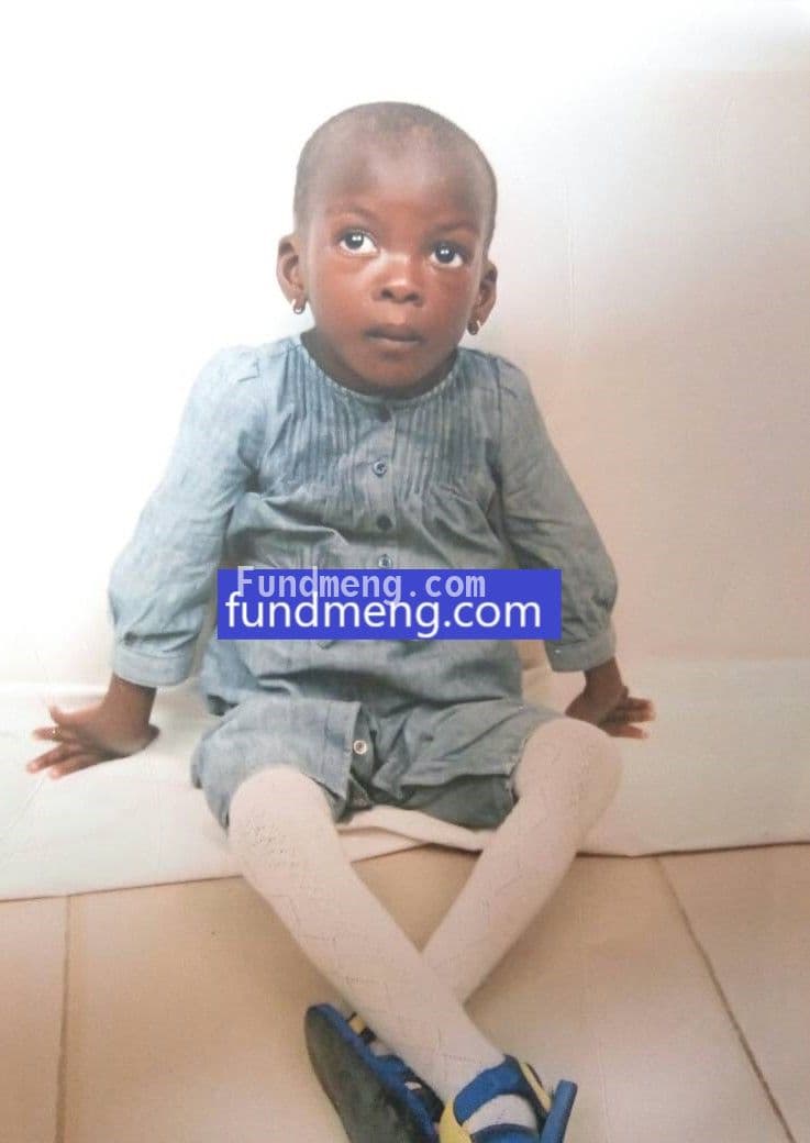 2 year old baby Ola Aminu has a hole in her heart, she needs your help to live